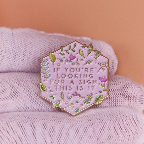 Cute Looking for a Sign Gold Enamel Pin - Picture 3 of 3